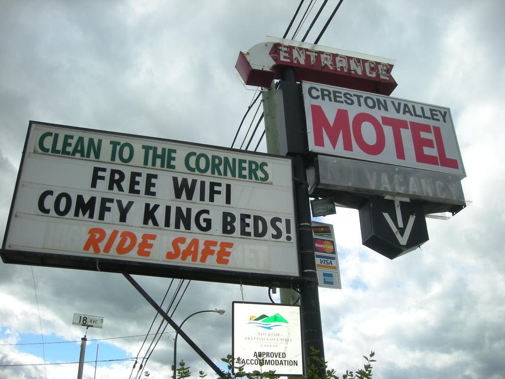 Creston Valley Motel Экстерьер фото